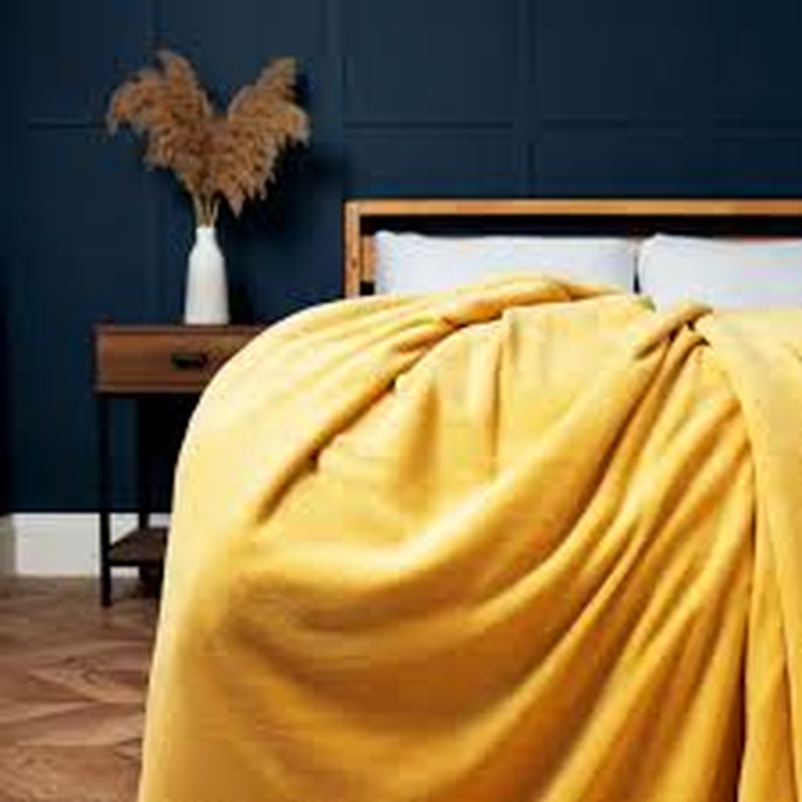 Home Harmony interior with cosy blankets